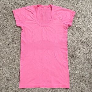 Lululemon Swiftly Tech Short Sleeve Scoop